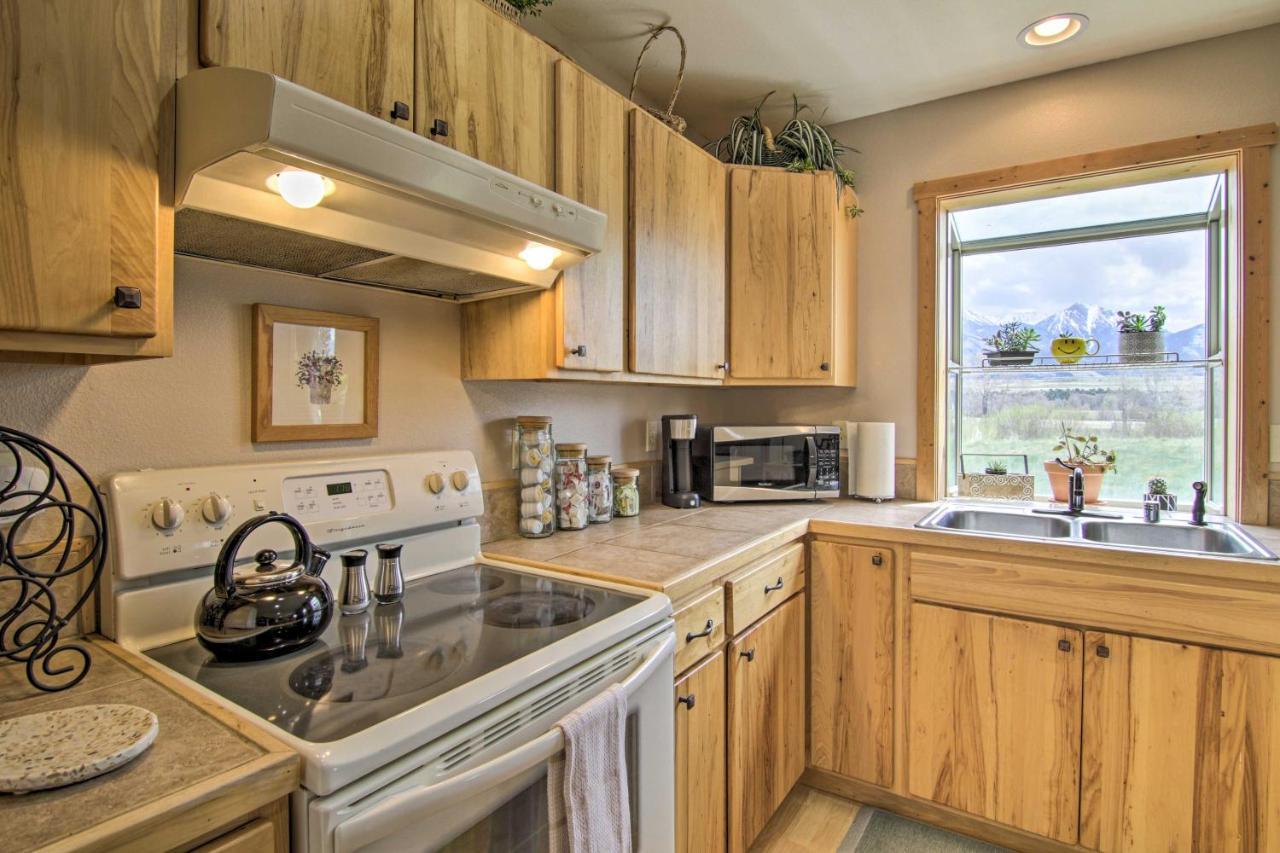 Airy Emigrant Townhome With Sweeping Mtn Views! Экстерьер фото